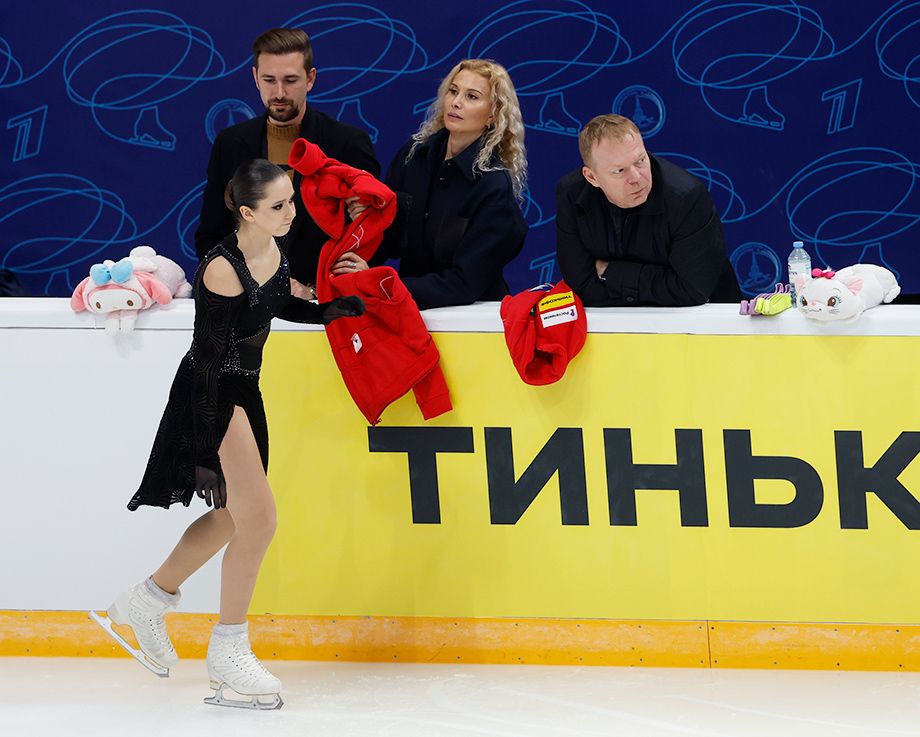 Эмоции Камилы Валиевой после победы на первом этапе Гран-при России по фигурному катанию — резкий ответ на критику