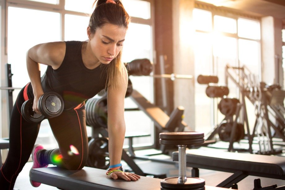 Тренировка спины для мужчин и женщин в тренажёрном зале — программа тренировок на мышцы спины