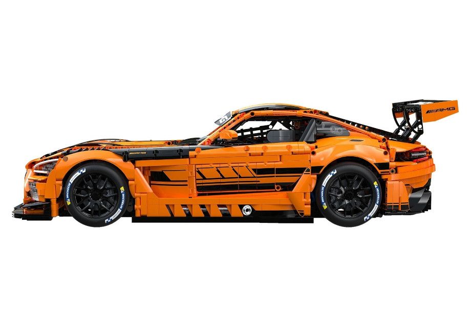 Çin şirkəti məşhur yarış avtomobilini yenidən hazırladı: Görün neçə hissəyə bölüblər - FOTO 2 Конструктор Mercedes-AMG GT3 от CaDA