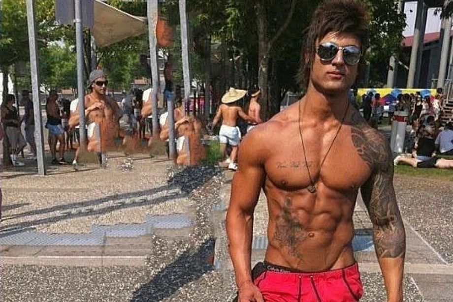 Zyzz спина