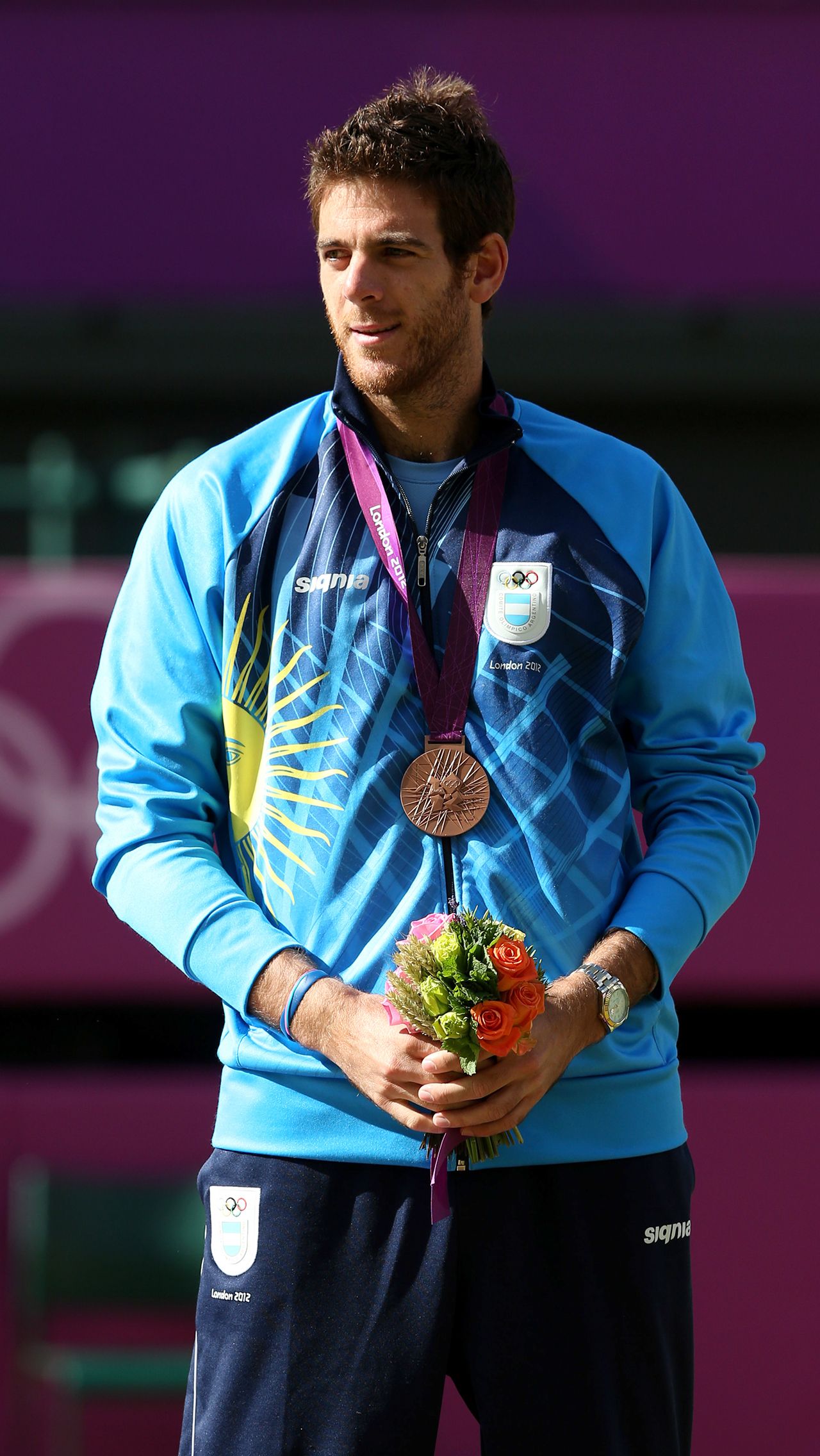 Блестящих успехов добился дель Потро и на Олимпийских играх. В Лондоне-2012 он завоевал бронзу, обыграв в матче за третье место Новака Джоковича.