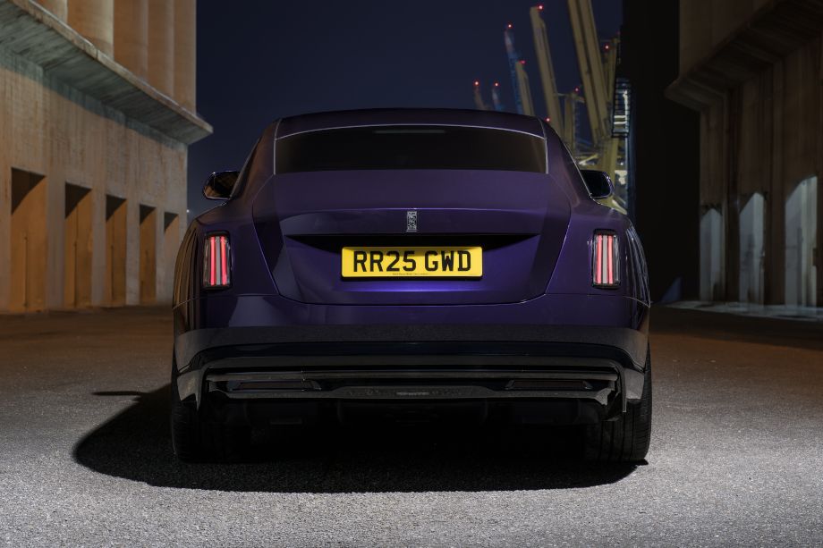 Купить новый Rolls-Royce Wraith 2013-2023 Black Badge 6.6 AT (632 л.с.) бензин а