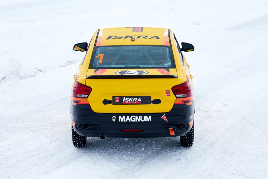 Lada Iskra Sport — вид сзади