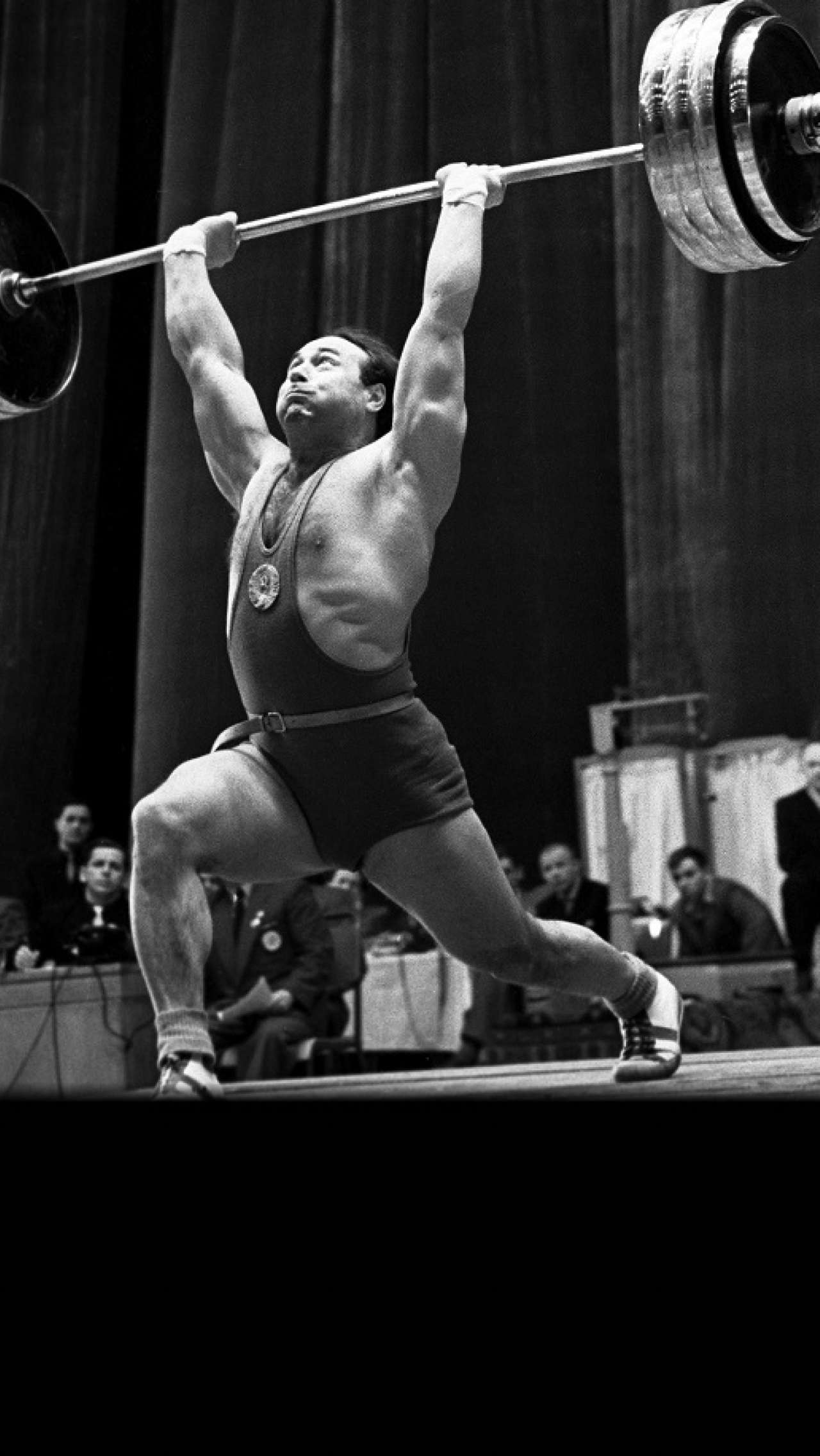 Аркадий Воробьёв — тяжёлая атлетика