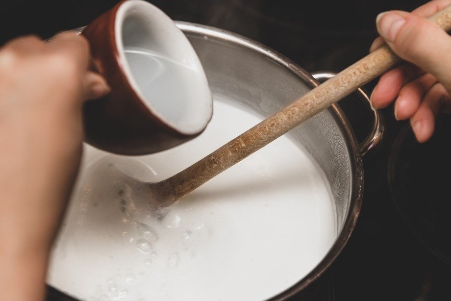 Как приготовить творог из молока дома