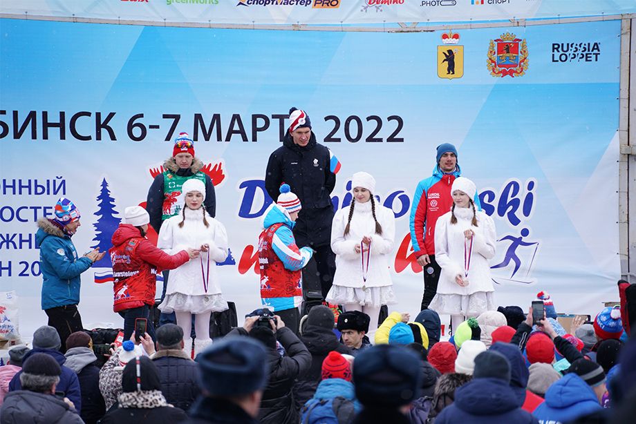 Дмитрий Горошников (справа)