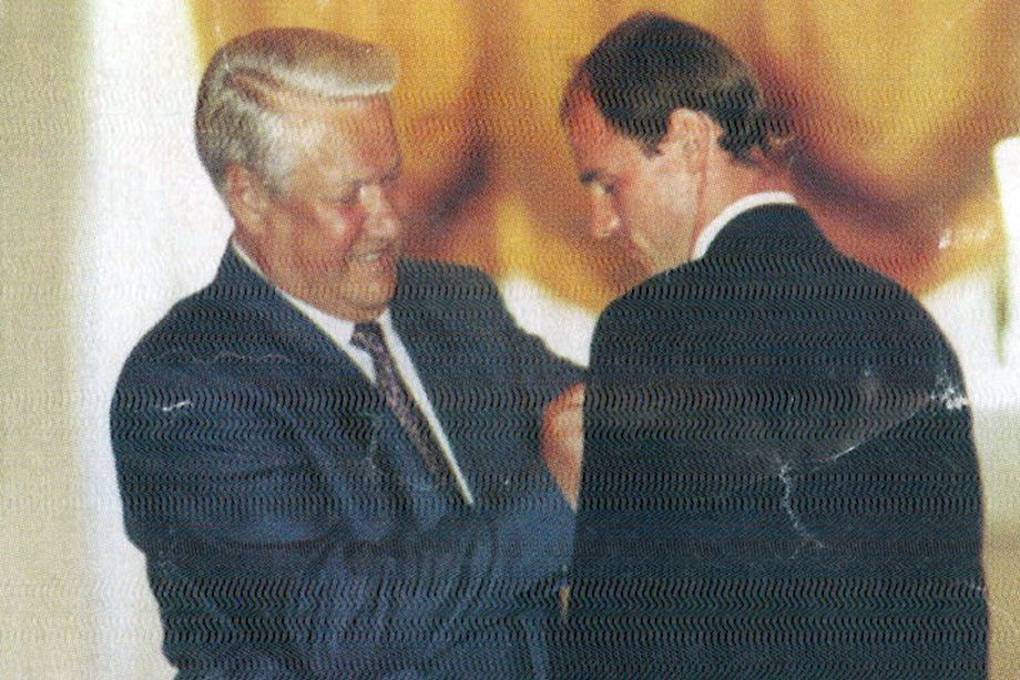 30 лет со дня инаугурации: годы президентства Бориса Ельцина в фотографиях (фотогалерея)