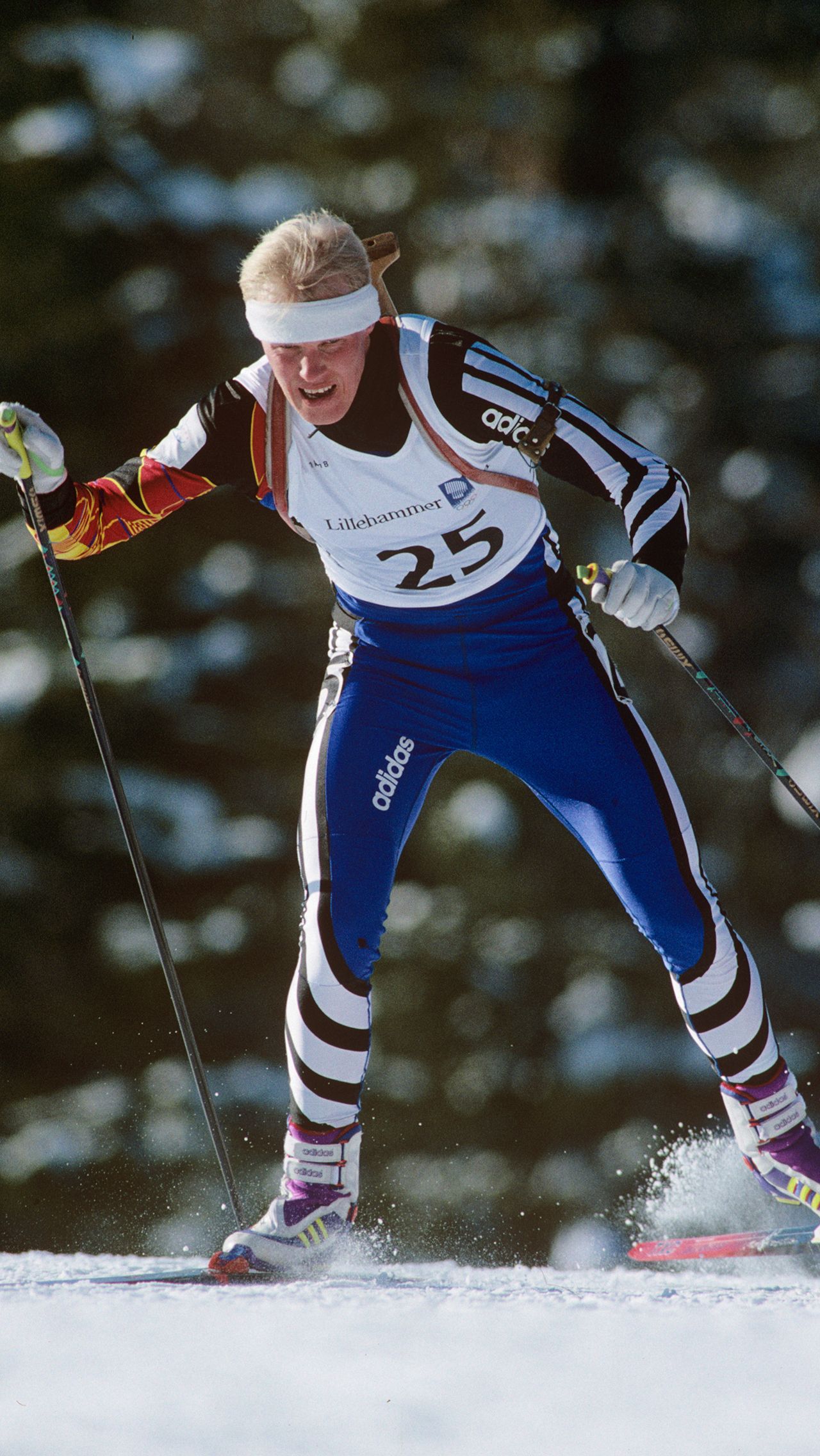 Ещё один уникальный биатлонист, который смог показать себя в лыжах — Сергей Чепиков. После двух Олимпиад, где он выиграл медали в биатлоне, Чепиков перешёл в лыжи и представлял страну на ОИ-1998.