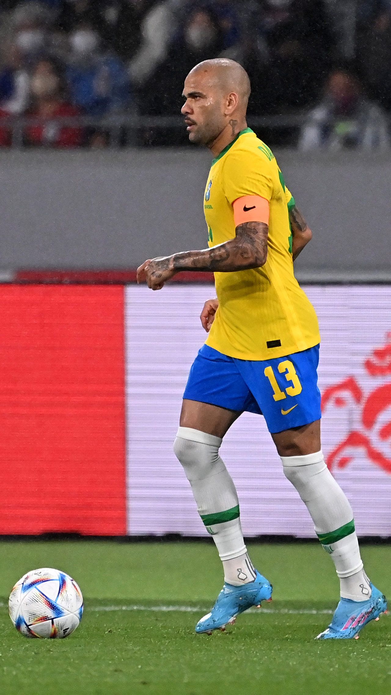 Дани Алвес, сборная Бразилии — 39 лет и 6 месяцев