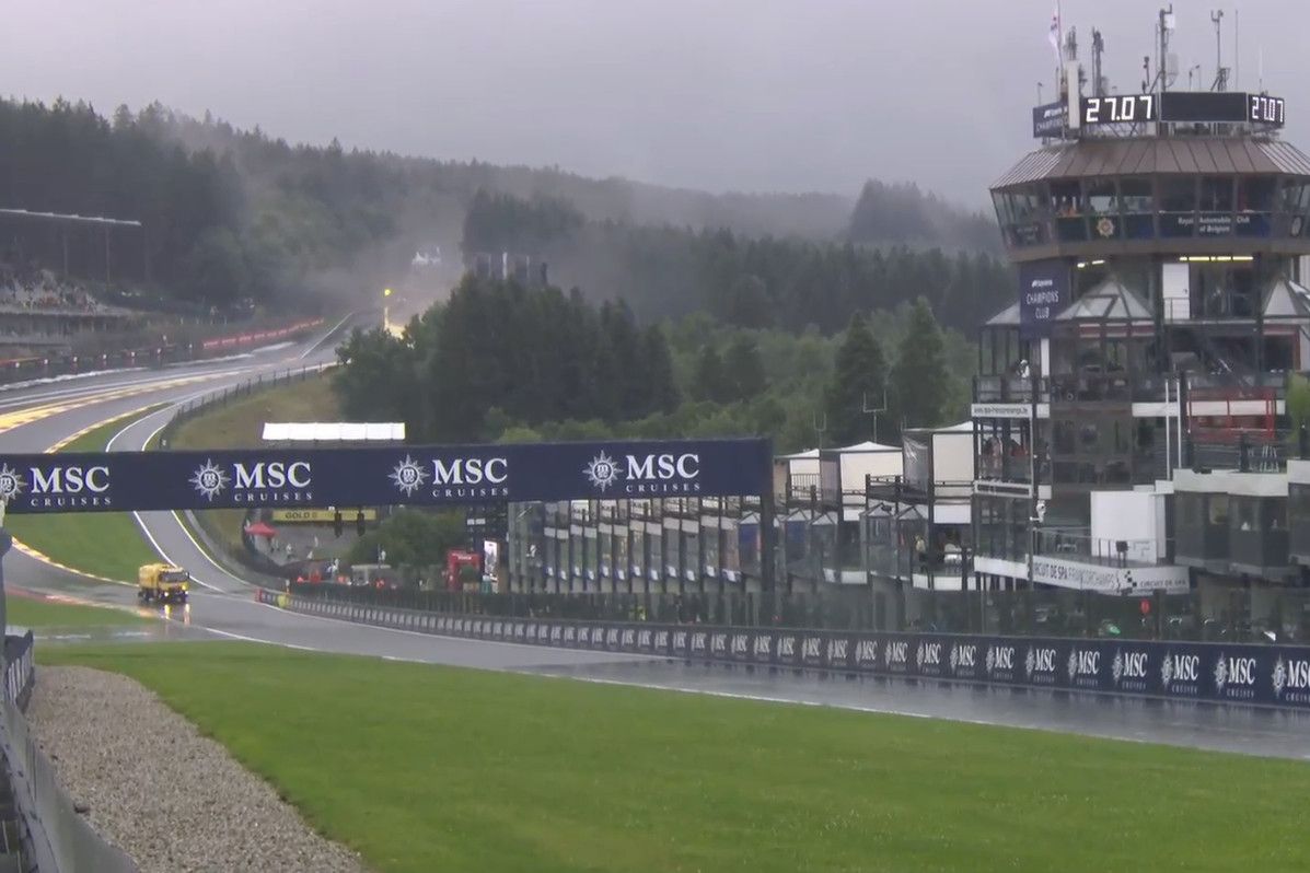 Норрис в двух ошибках от победы, Хэмилтон прорвался в топ-10! Каким был ГП Бельгии Ф-1