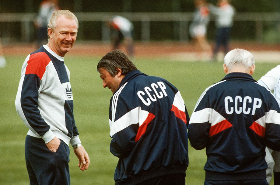 Валерий Лобановский и его помощники на Евро-1988
