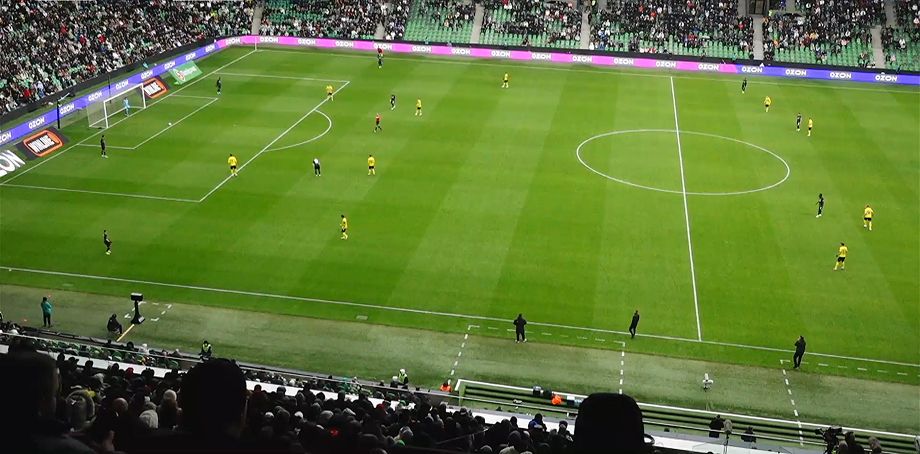 «Ростов» старается активно давить на «Краснодар» при розыгрыше от ворот