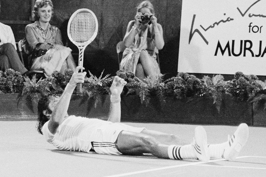 Джон Макинрой и Илие Настасе, самый безумный матч в истории US Open: драка болельщиков, полиция на корте, слёзы судьи
