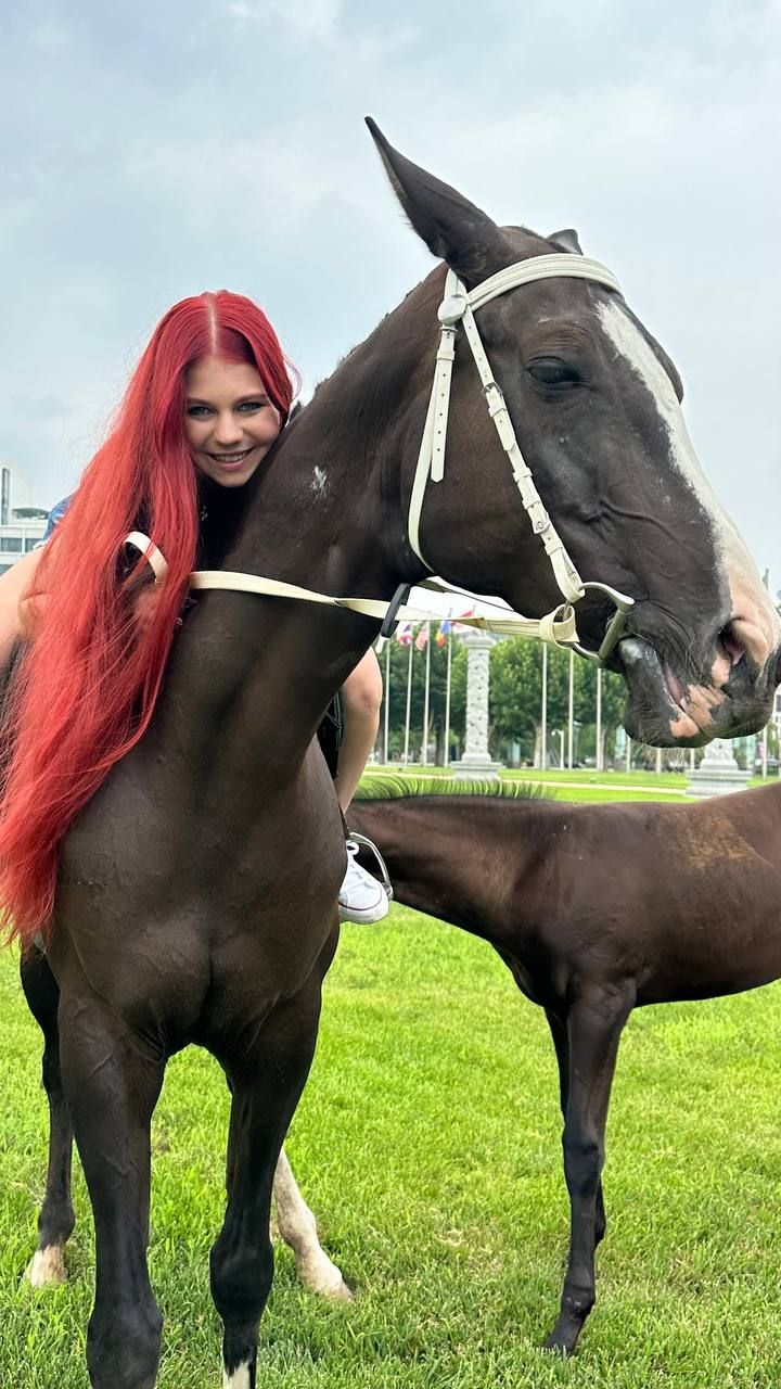 Трусова показала фото верхом на лошади в Китае - Чемпионат