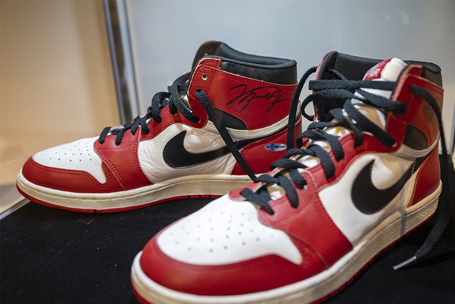 Air Jordan 1 «Broken Foot»