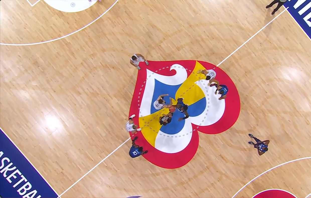 Стартовое вбрасывание