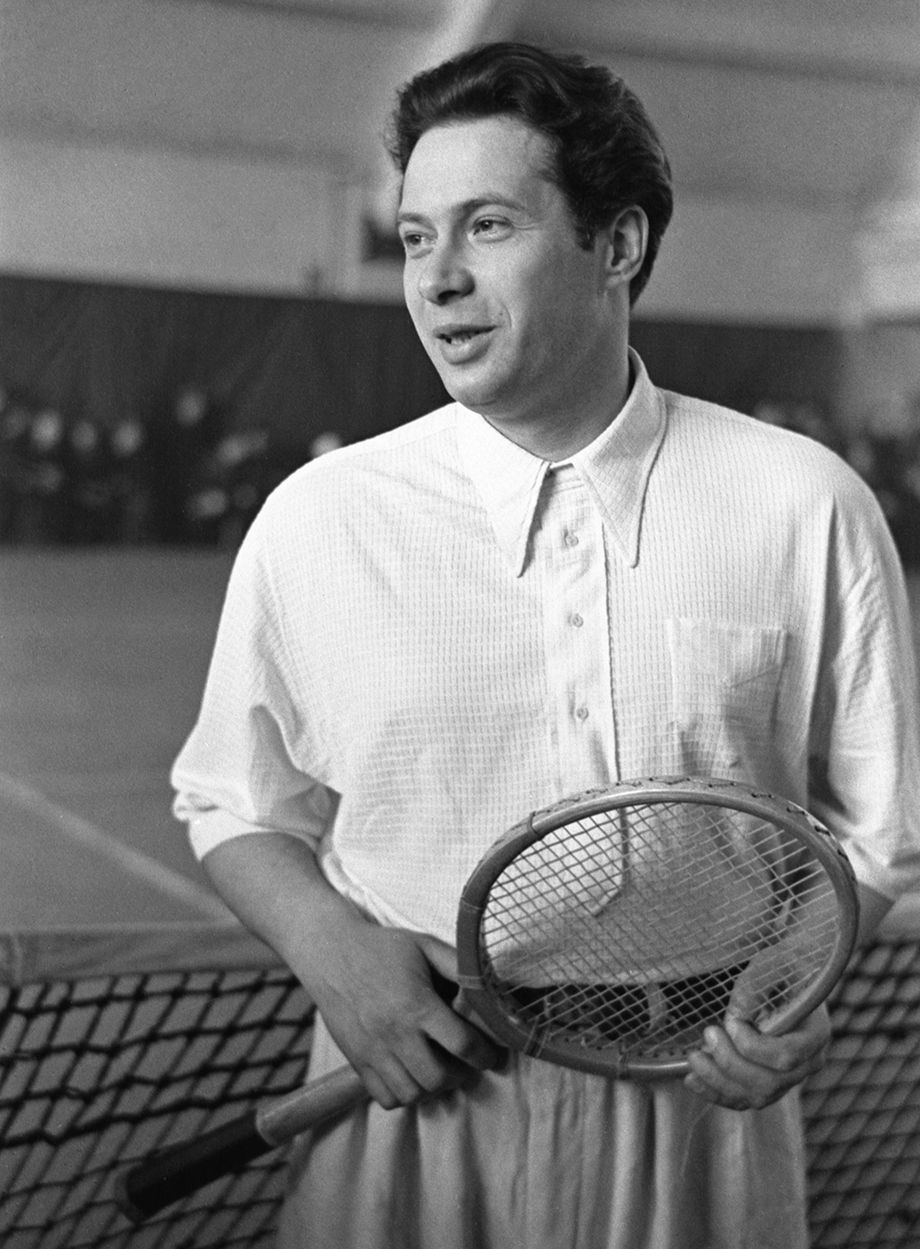 Каким теннисистом был Николай Озеров: чемпион в 12 лет, учёба у Анри Коше, игры во время войны, травля чиновников