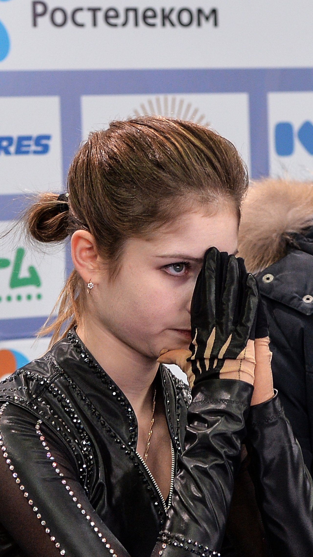 «Чёрная полоса, уходи», — написала Липницкая в «Инстаграме» по окончании турнира.