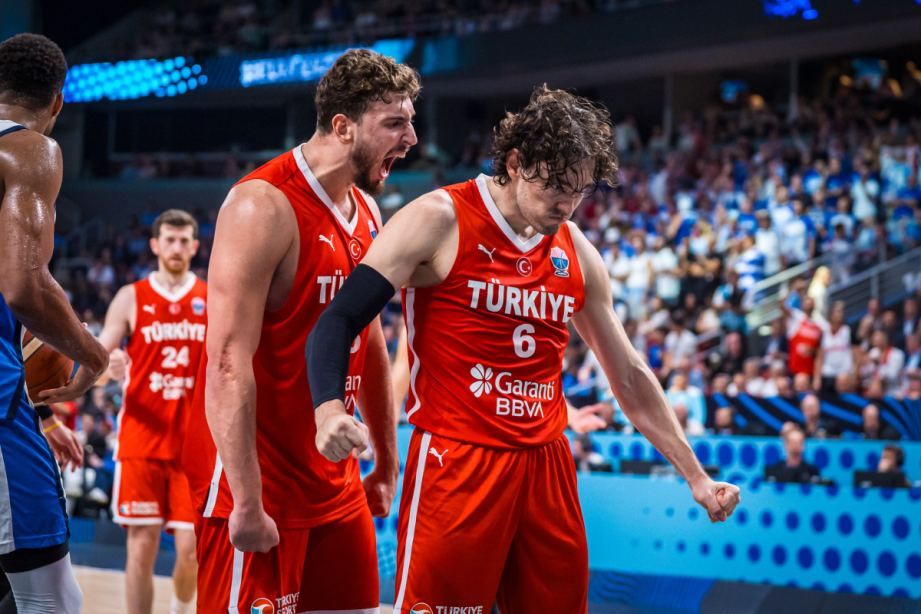 Алперен Шенгюн и Джеди Осман, Евробаскет-2025