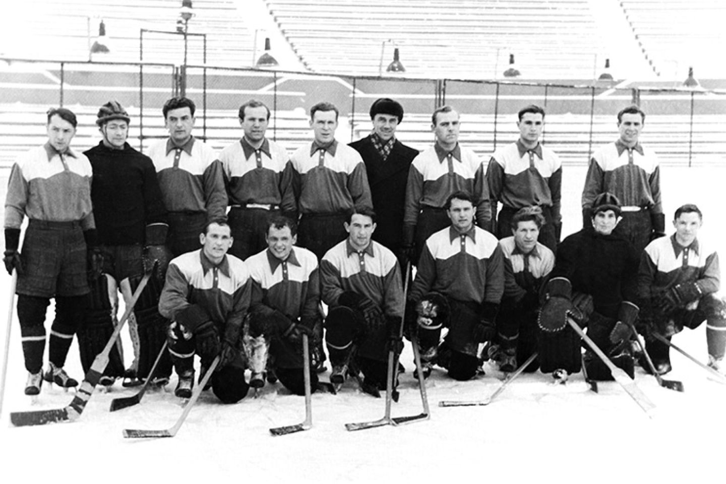 ХК «Динамо» М — чемпион СССР сезона-1953/1954