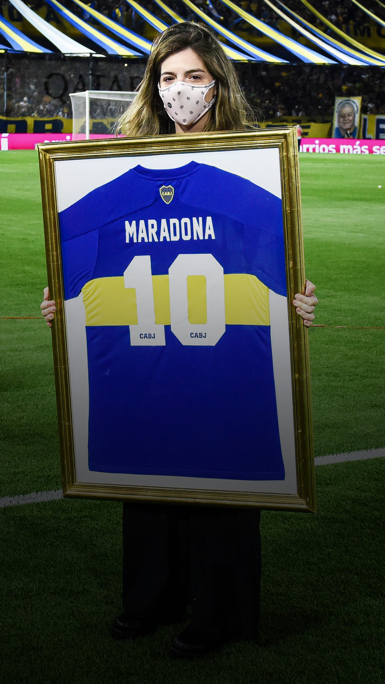 В Аргентине остановили матч в память о Диего Марадоне