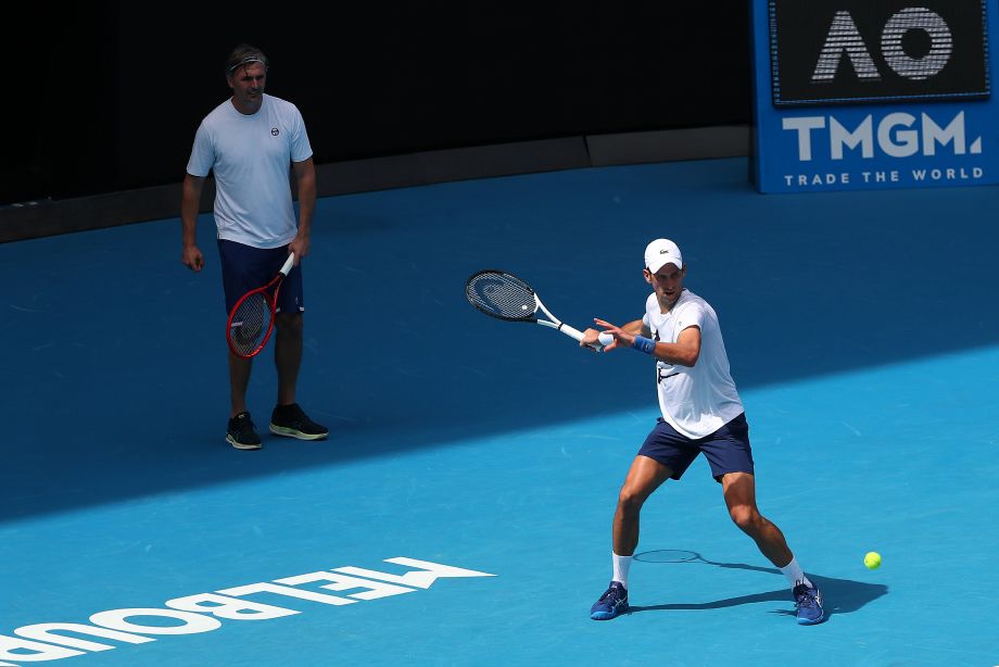 Новак Джокович успел недолго потренироваться на Australian Open — 2022 перед депортацией