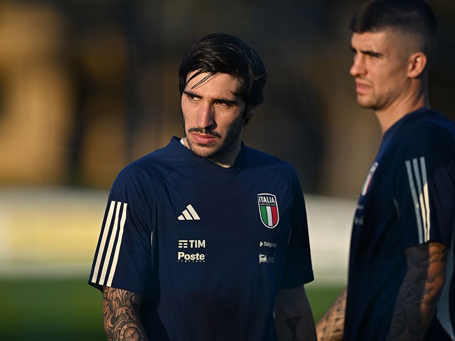 Sandro Tonali en la selección italiana