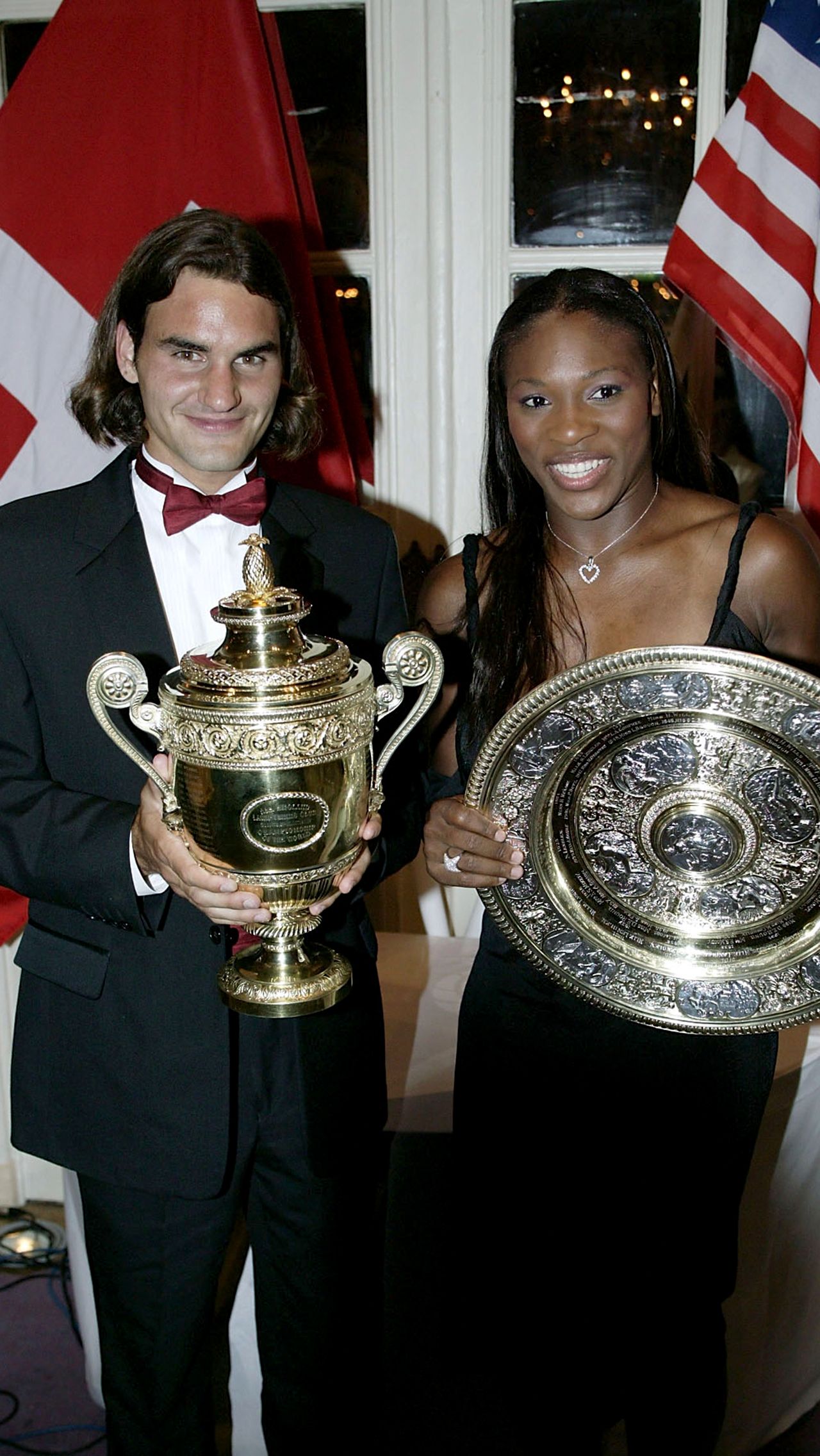 Серена Уильямс и Роджер Федерер трижды выигрывали Уимблдон в один год и появлялись на балу чемпионов: в 2003-м, 2009-м и 2012-м.