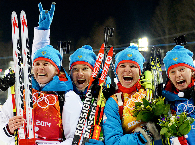http://img.championat.com/i/news/02/98/1393000298_b_zhenskaja-sbornaja-rossii-po-biatlonu-serebrjanyj-prizjor-olimpiady-luchshie-foto.jpg