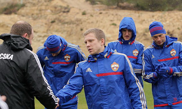 Игроки и тренеры ЦСКА поздравили Цауню с днём рождения - Чемпионат