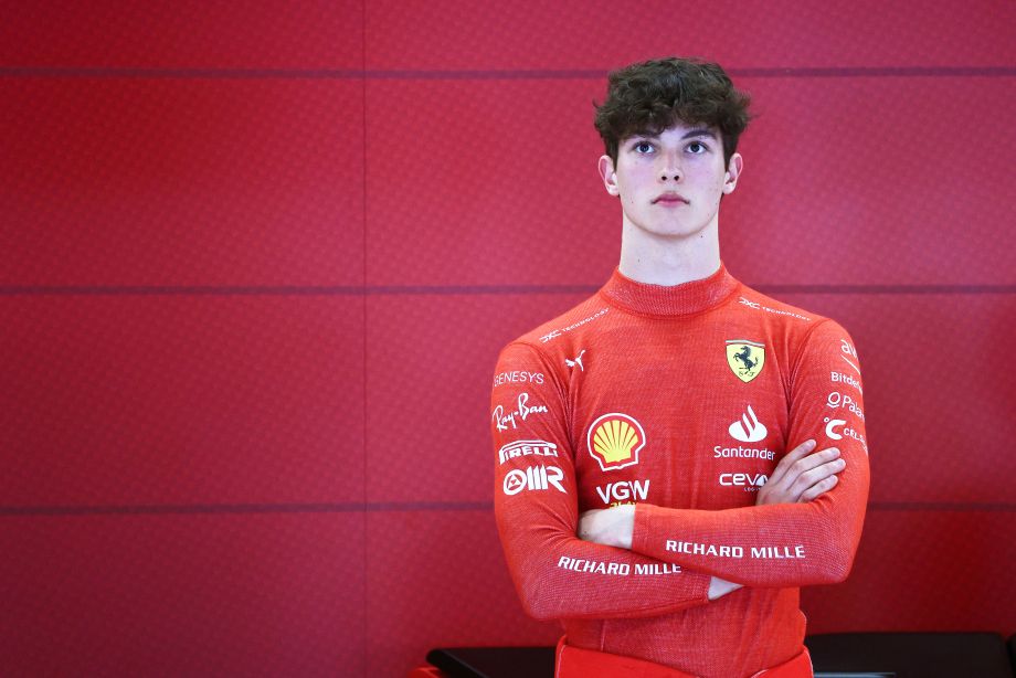 Берман, а не Шварцман или Джовинацци, заменит Сайнса в Феррари на Гран-при Саудовской Аравии Ф-1