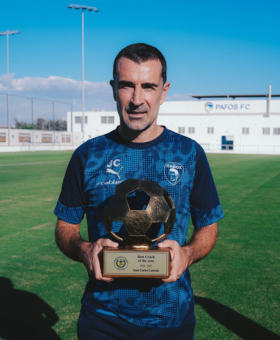 Хуан Карлос Карседо с Кубком Кипра, 2024 год