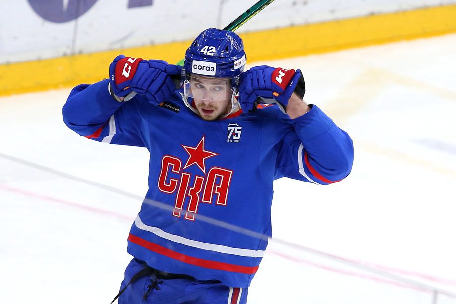 Главные хоккейные события дня 8 июля 2022, клубы НХЛ выбрали трёх россиян в первом раунде драфта НХЛ, Романова обменяли