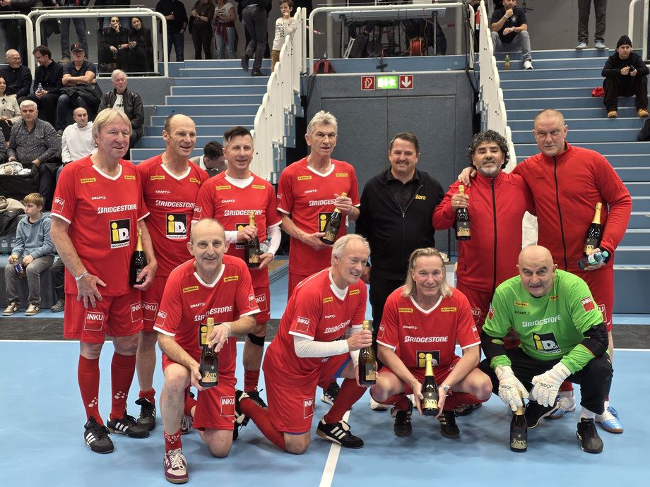 Станислав Черчесов на турнире в Австрии