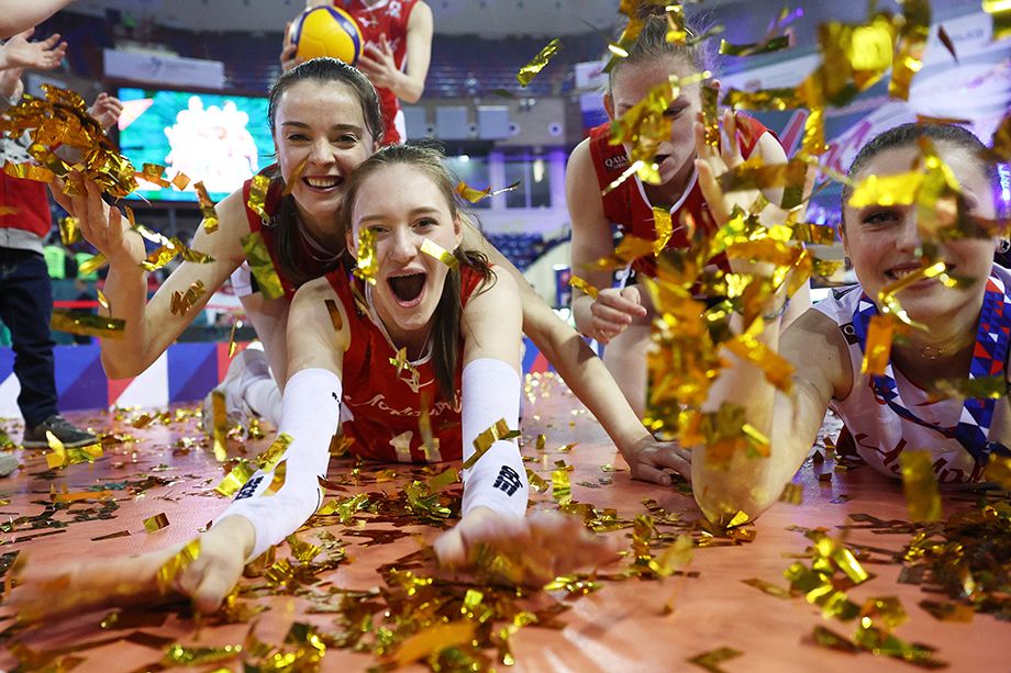 Lokomotiv players at the awards ceremony after winning the final match of the women's volleyball Superleague Lokomotiv players at the awards ceremony after winning the final match of the women's volleyball Superleague
