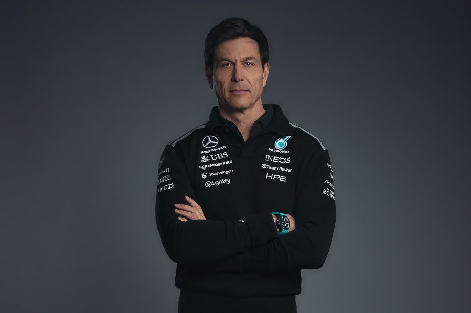 Тото Вольф в новой экипировке