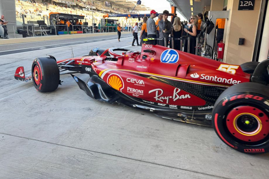 Карлос Сайнс отправляется на стартовую решётку