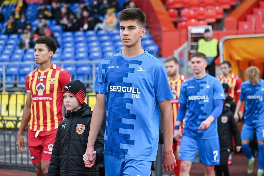 Артём Крутовских