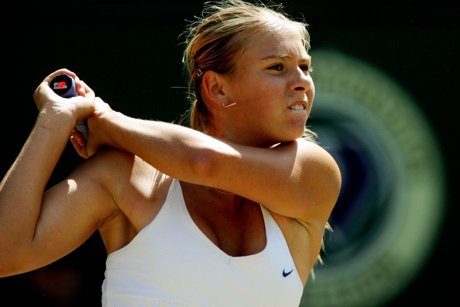 17-летняя Мария Шарапова на Уимблдоне-2004