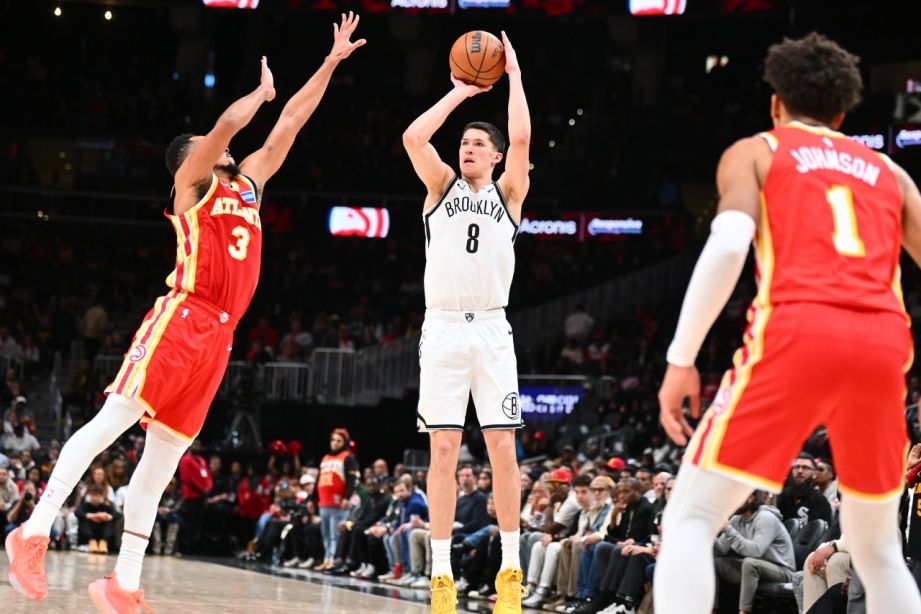 Егор Дёмин в матче с «Атлантой», сезон-2025/2026