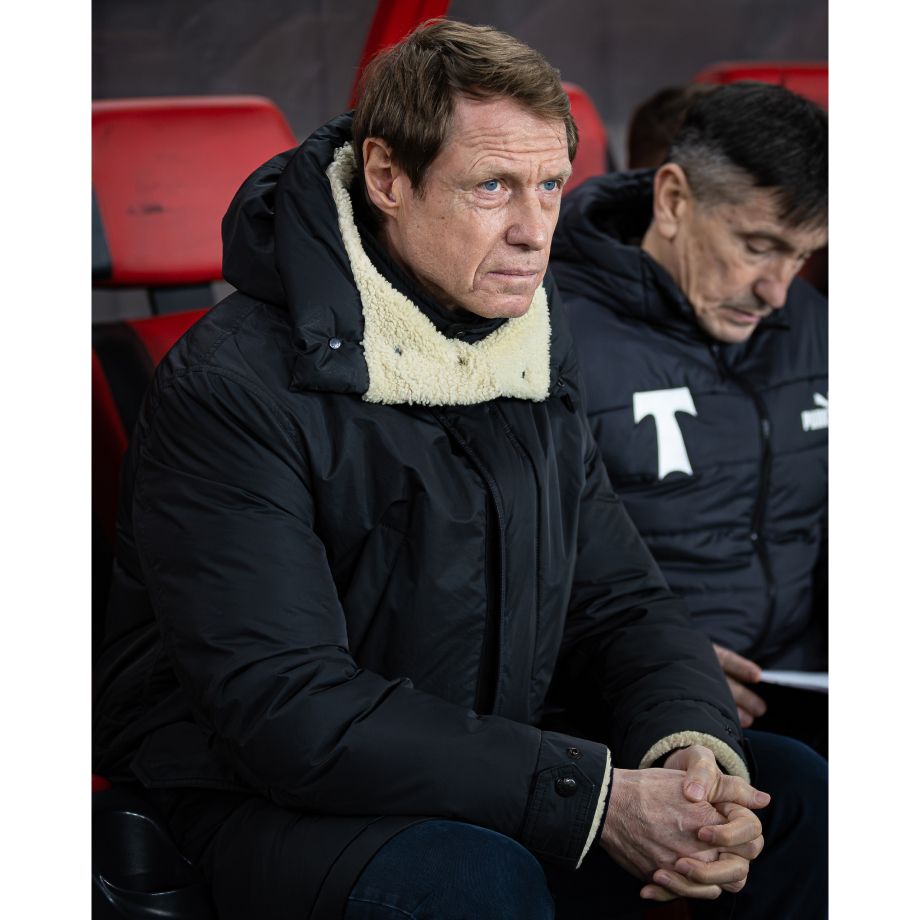 Олег Кононов