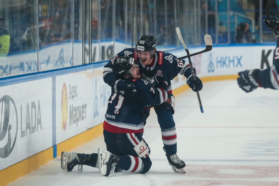 Игроки «Нефтехимика»