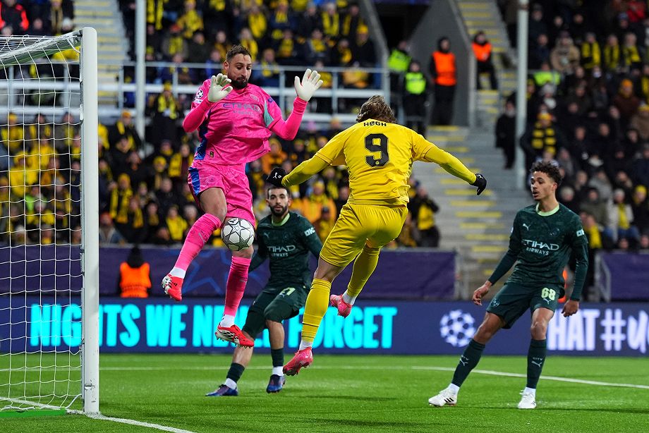 Каспер Хёг открывает счёт