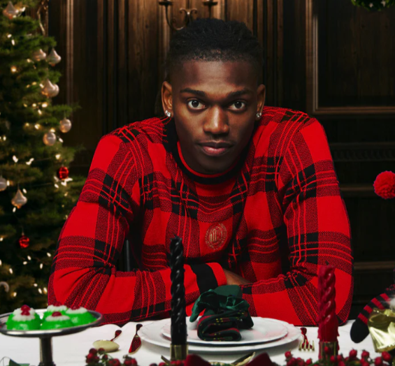 Свитер в клетку