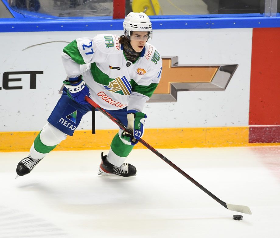Родион Амиров присутствовал на первой игре «Торонто» в сезоне, когда ждать его возвращения на лёд