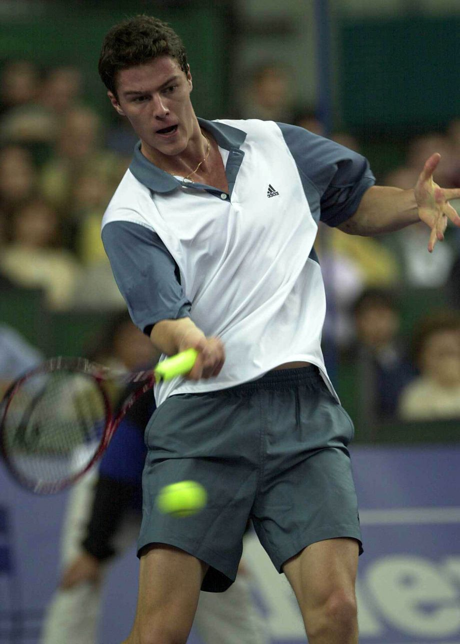 Марат Сафин потерял первое место в рейтинге на Итоговом турнире ATP – 2000, его неожиданно обошёл Густаво Куэртен