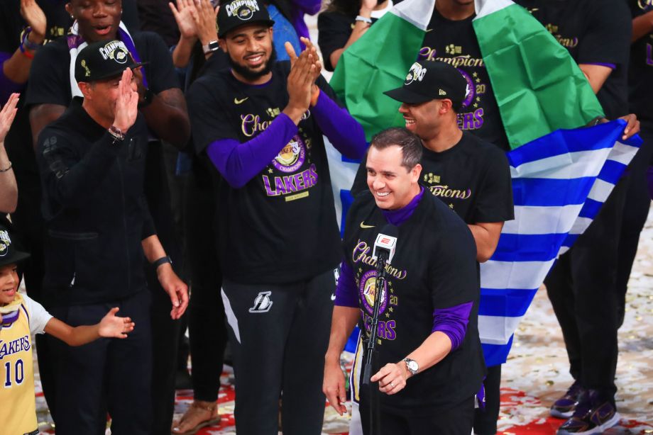 Чемпион НБА — 2020 Фрэнк Вогель возглавит «Финикс Санз» с Дюрантом и Букером после увольнения из «Лейкерс»