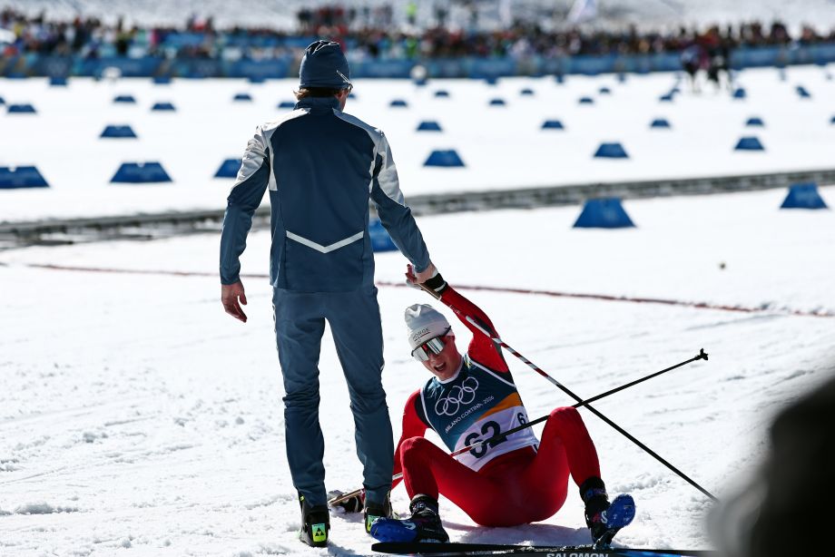 Клебо подаёт руку Хедегарту