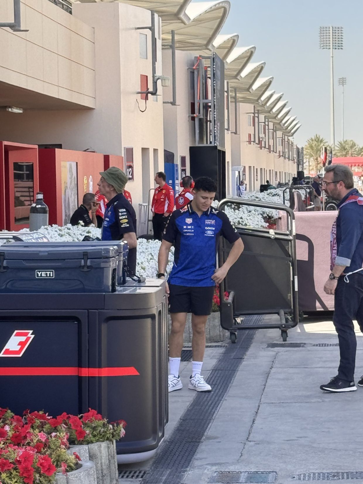 Исак Хаджар не в гоночном комбинезоне