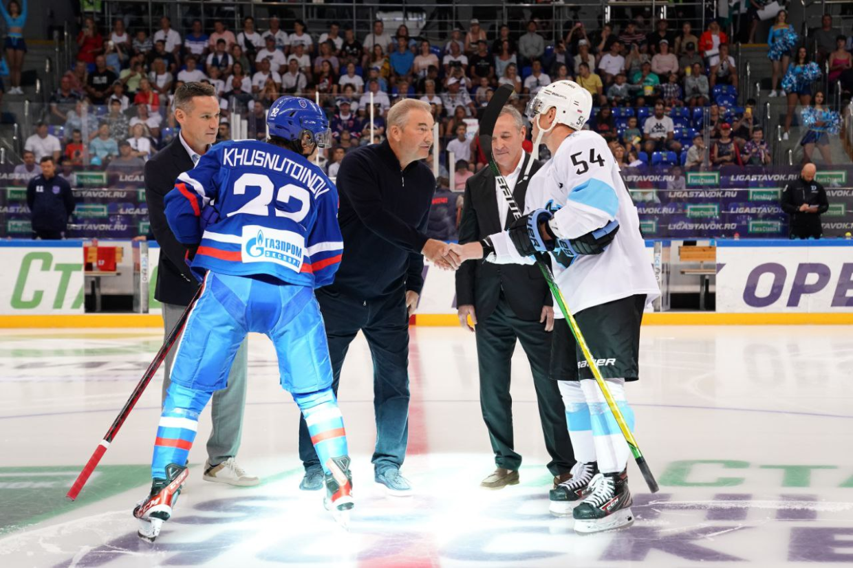 На арене «Шайба» состоялось открытие предсезонного турнира Sochi Hockey  Open 2022 - Чемпионат